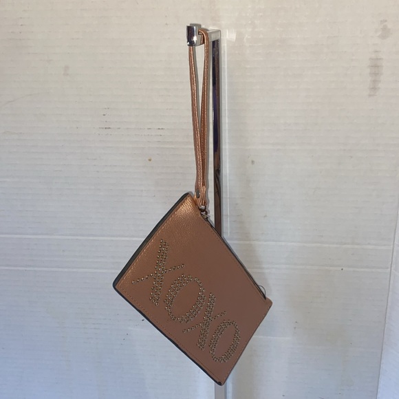 GUC. XOXO bronze, metallic wallet/wristlet. - Picture 7 of 12